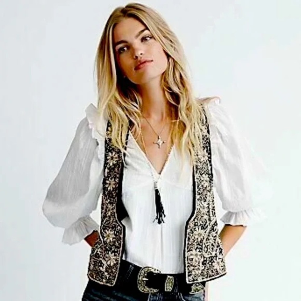 New🌟 Free People- Route 66 Tassel Leather Layered Necklace Silver